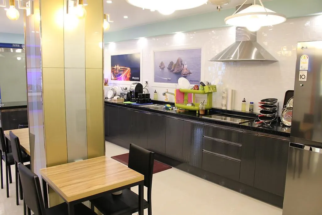 Discovery Busan Guesthouse 2*,  South Korea