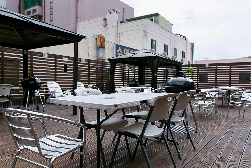 Discovery Busan Guesthouse 2*,  South Korea