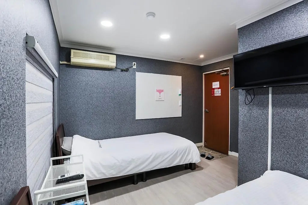 Discovery Busan Guesthouse Guest house
