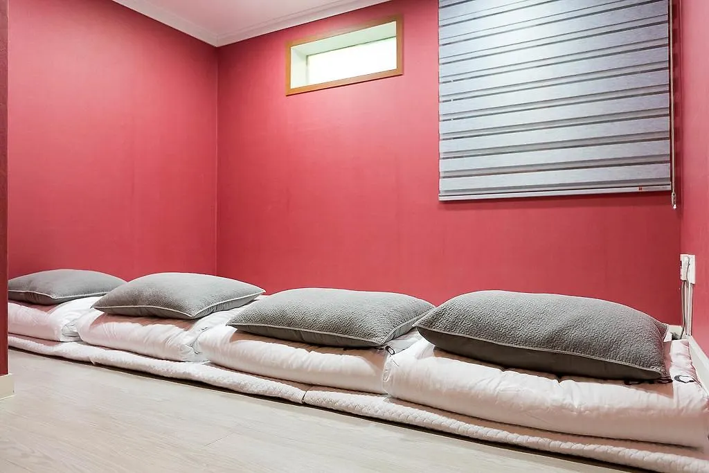 Discovery Busan Guesthouse