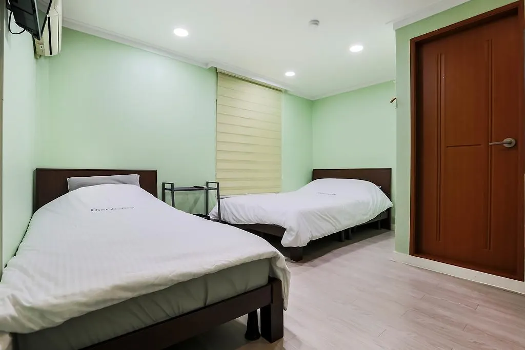 Discovery Busan Guesthouse Guest house